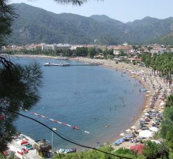 Dalaman Havalimanı içmeler arası 1 saat 30 dk sürmektedir.