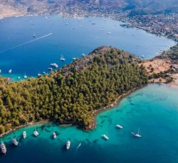 Dalaman Havalimanı selimiye arası 2 saat sürmektedir.